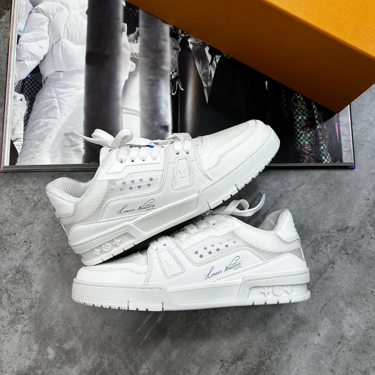 L.v TRAINER -ALL WHITE