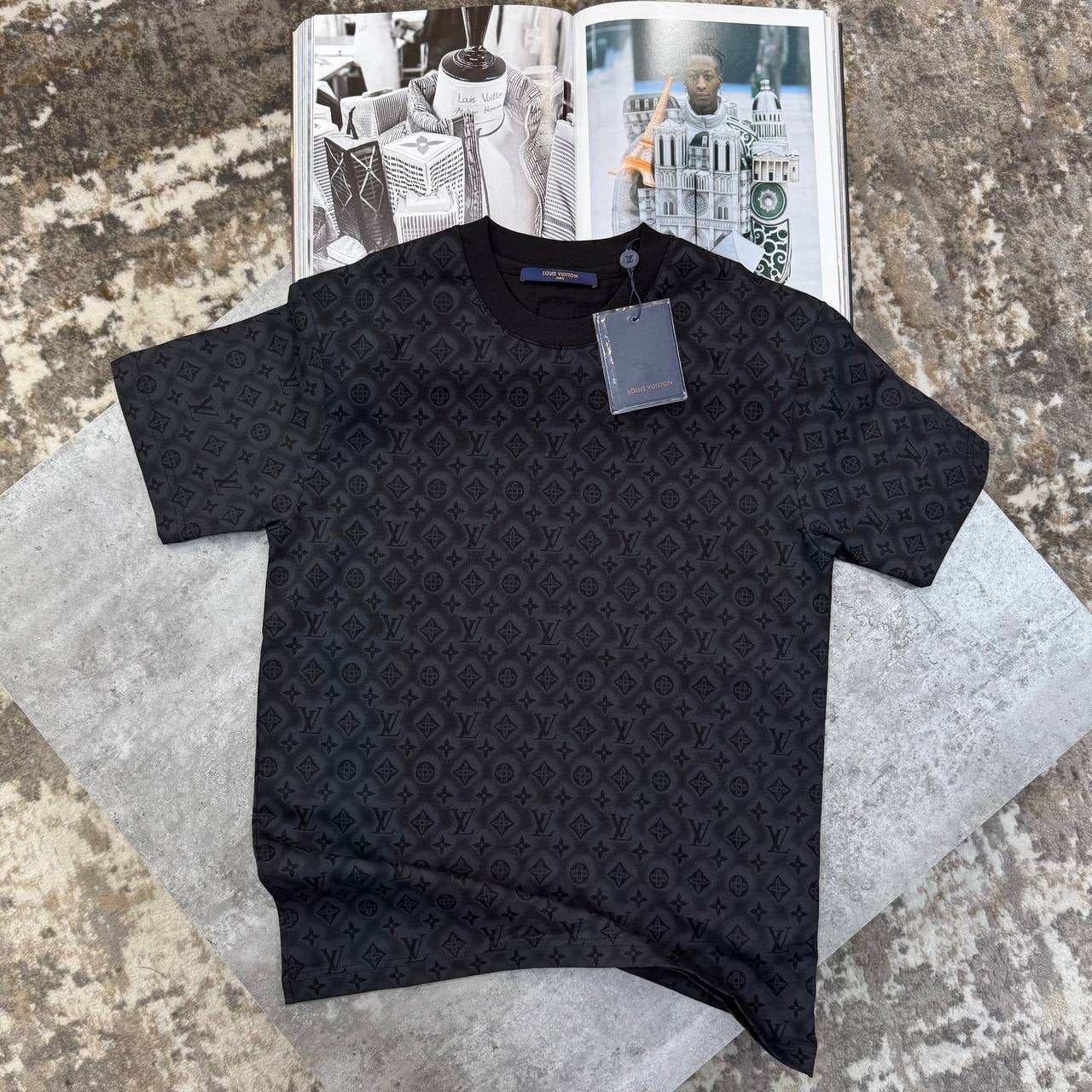 L.V FULL PRINT T SHIRT-BLACK