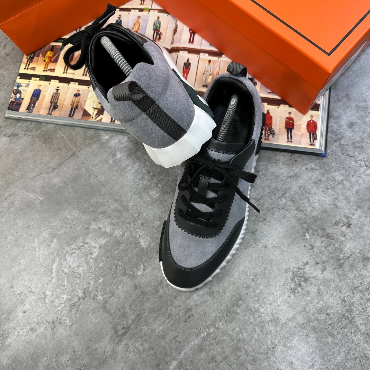 HRMS TRAINER BLACK/GREY