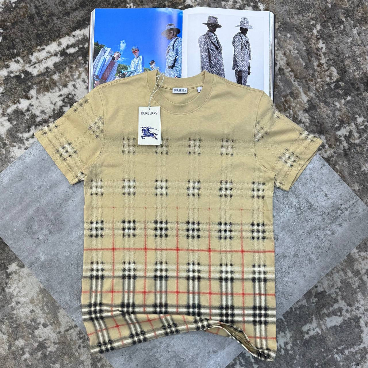 BRBRY TSHIRT BEIGE