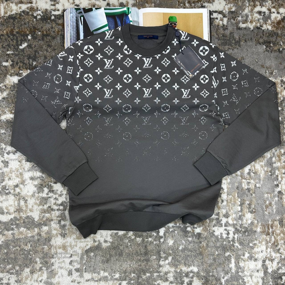 L.v JUMPER GREY