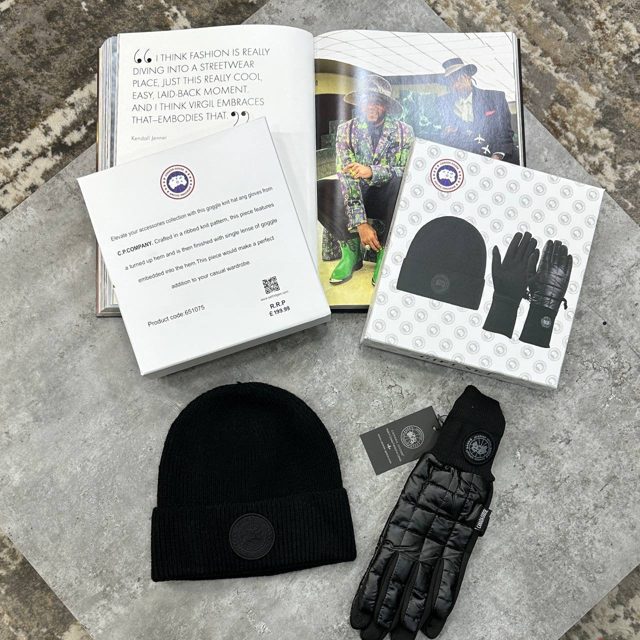 CG BEANIE AND GLOVES WITH BOX